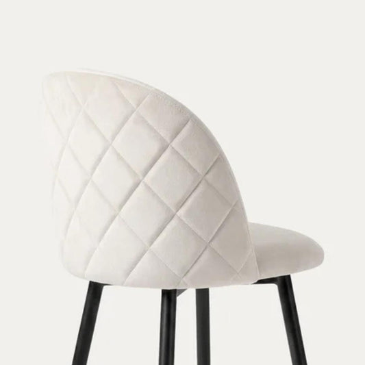 Silla Eloina | Tapizada Felpa Beige | Patas Acero Negro