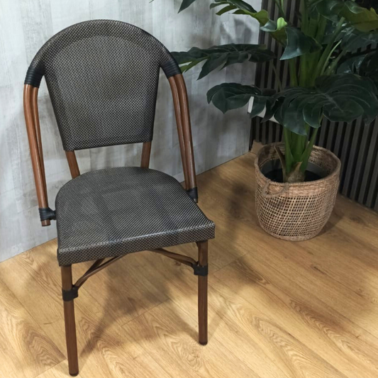 Silla Parisina Lyon Café | Elegancia y Resistencia al Aire Libre