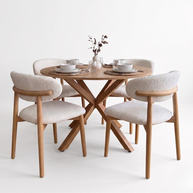 Comedor Mesa Redonda Equiz Wood 100cm | Base X + 4 Silla Makena Blanco Bouclé
