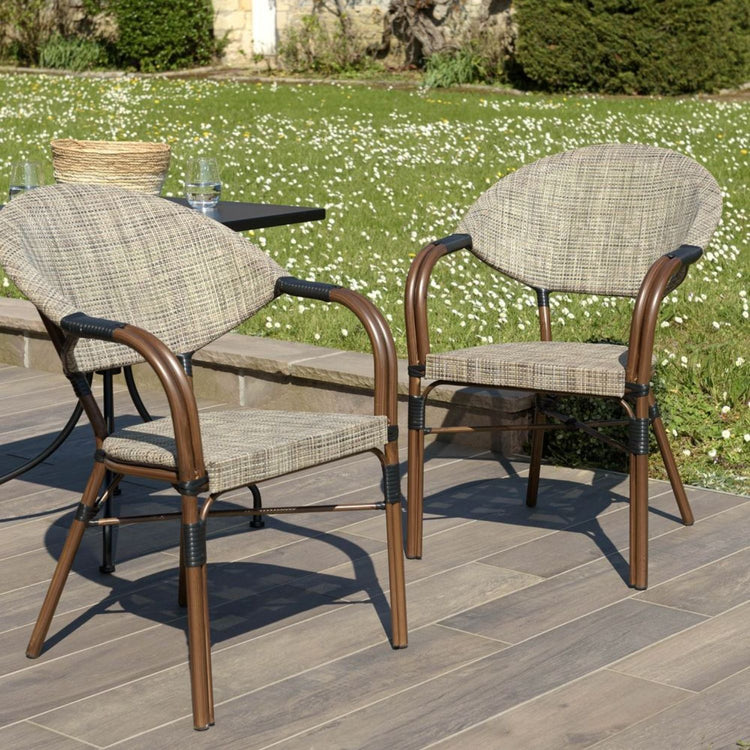 Silla Parisina Lyon Beige | Reposabrazos | Resistencia al Aire Libre