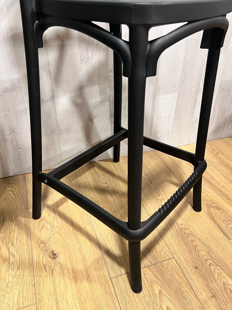 Taburete Crossback Negro 65cm | Comodidad & Estilo