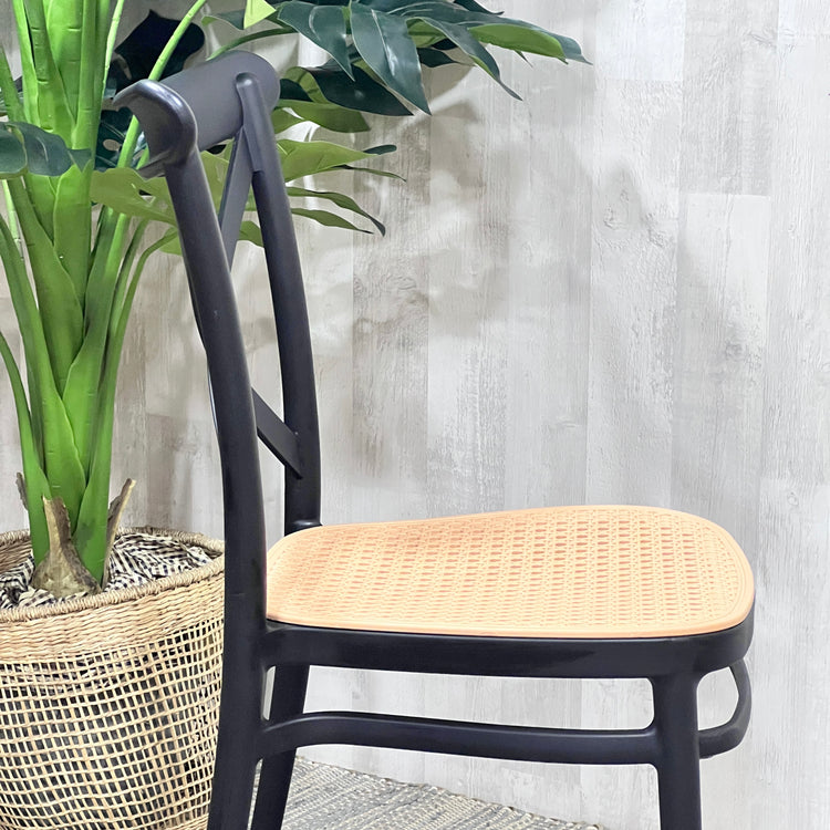 Silla Exterior Valentino | Cómoda, Apilable y Resistente