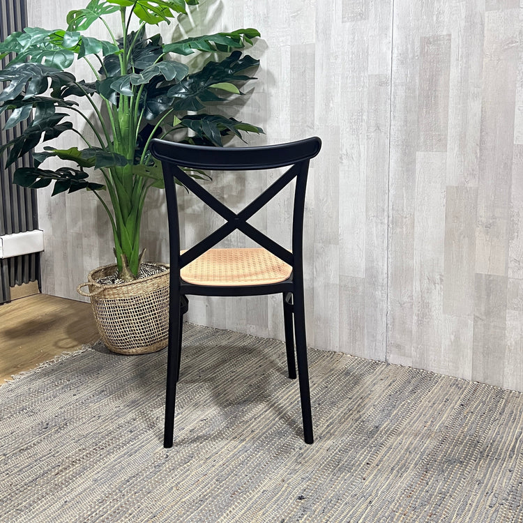 Silla Exterior Valentino | Cómoda, Apilable y Resistente