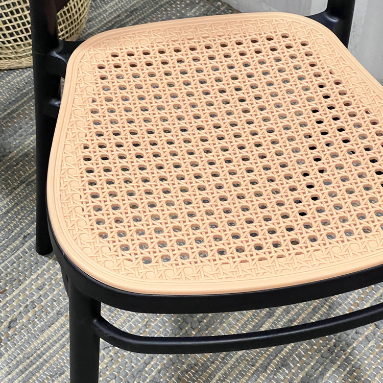 Silla Exterior Valentino | Cómoda, Apilable y Resistente