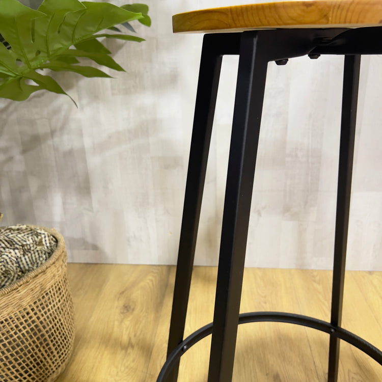 Taburete Ross Negro 75cm | Estilo Industrial
