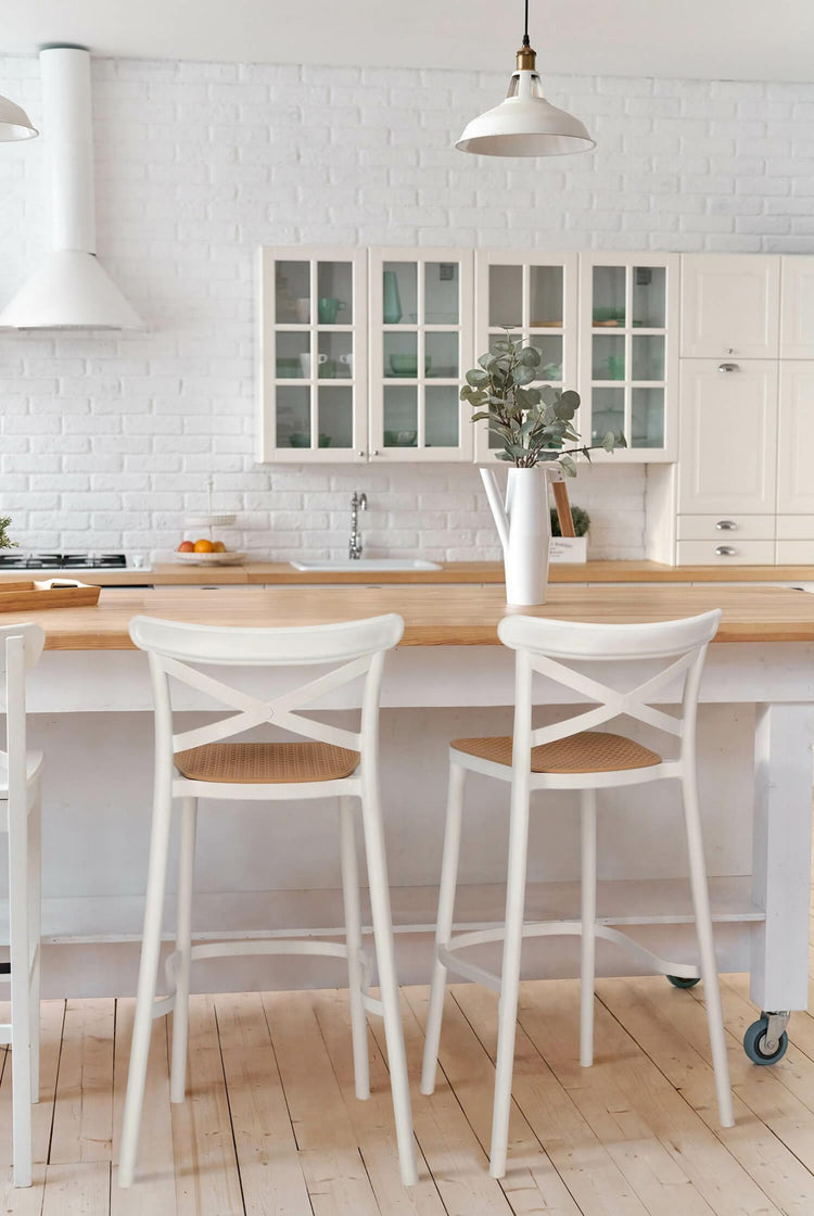 Pack 4 Taburetes Bar Valentino Blanco 65 cm | Apilable| Exterior
