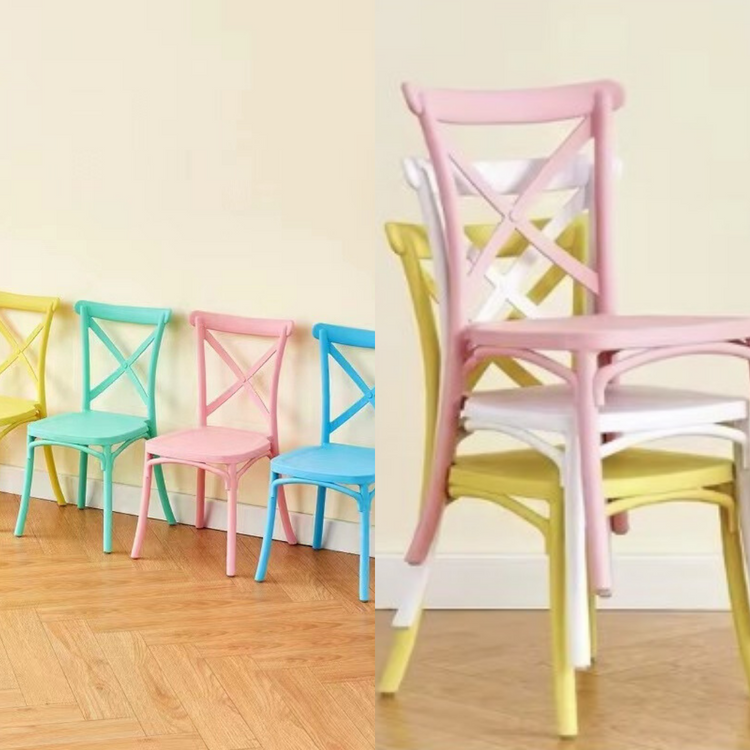 Silla Infantil Cross Kids: ¡Colorida, Resistente y Apilable!
