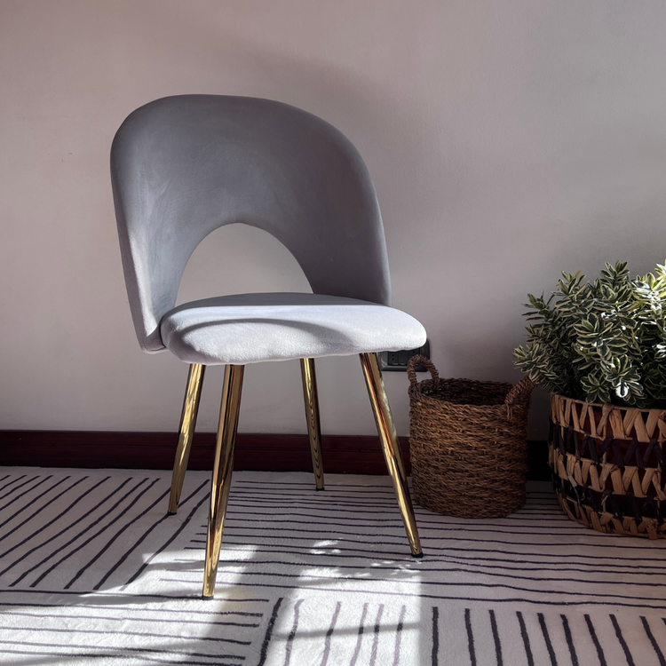 Sitial Delia Gris | Terciopelo | Elegancia y Confort