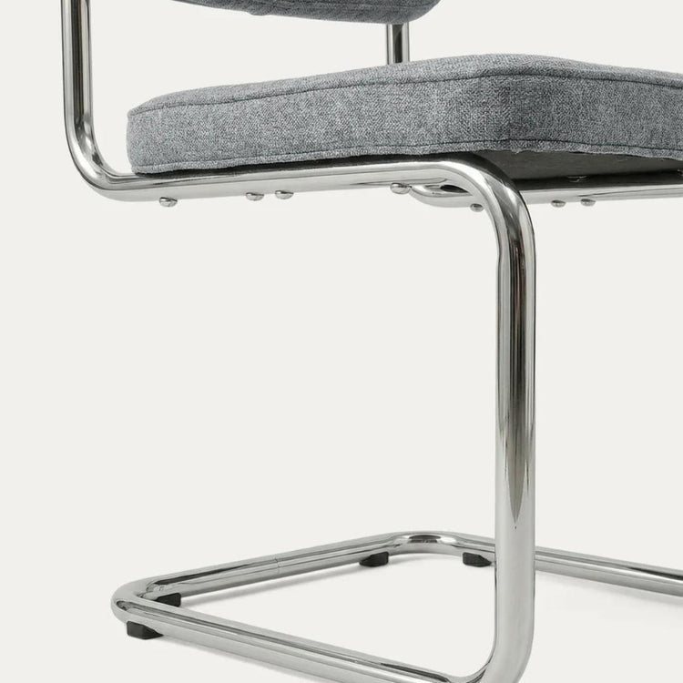 Silla Voladiza | Gris Grafito & Acero Cromado