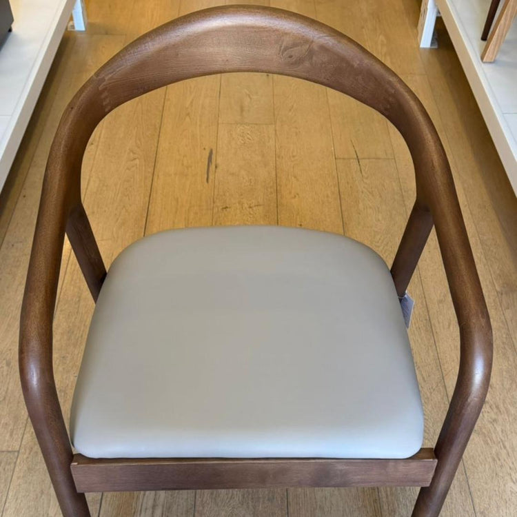 Silla América | Madera & Ecocuero Gris