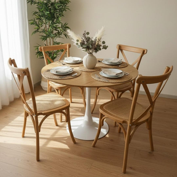 Comedor Mesa Tulip 80 cm (Cubierta Efecto Madera) + 4 Sillas Crossback Natural