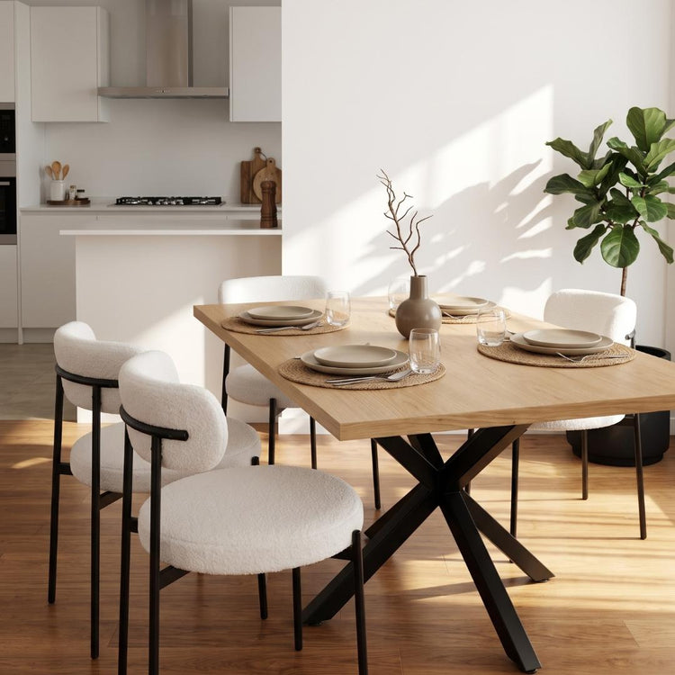 Comedor Mesa Greta Wood 140x90 | Pata Negra + 4 Silla Makena Bouclé Blanco | Metal Negro