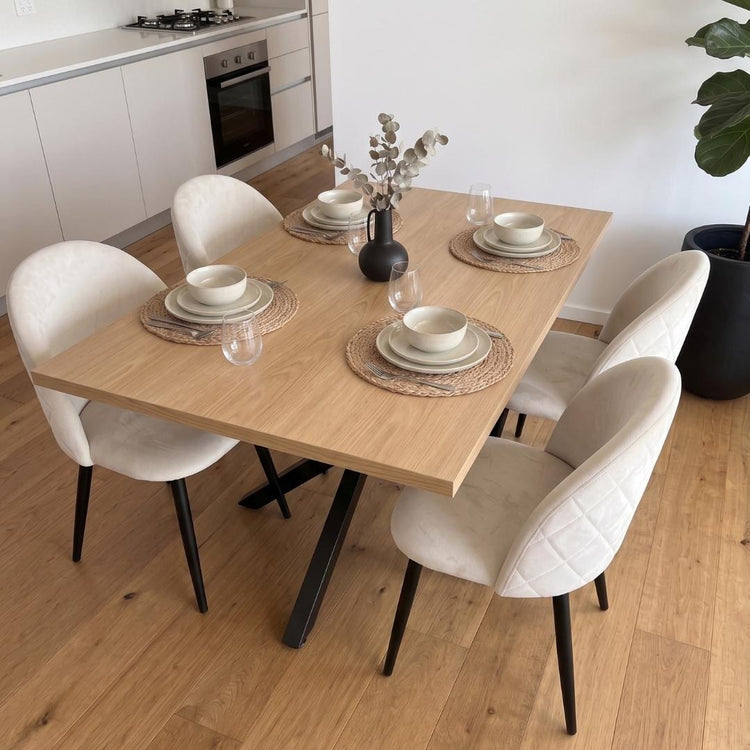 Comedor Mesa Greta Wood 140x90 | Pata Negra + 4 Silla Eloina Felpa Beige | Pata Negra