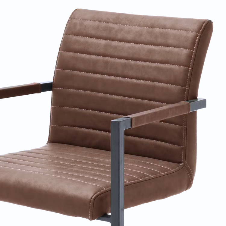 Silla Ivon |  Elegancia y Confort en Eco Cuero Café