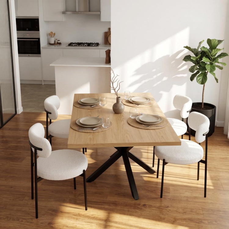 Comedor Mesa Greta Wood 140x90 | Pata Negra + 4 Silla Makena Bouclé Blanco | Metal Negro