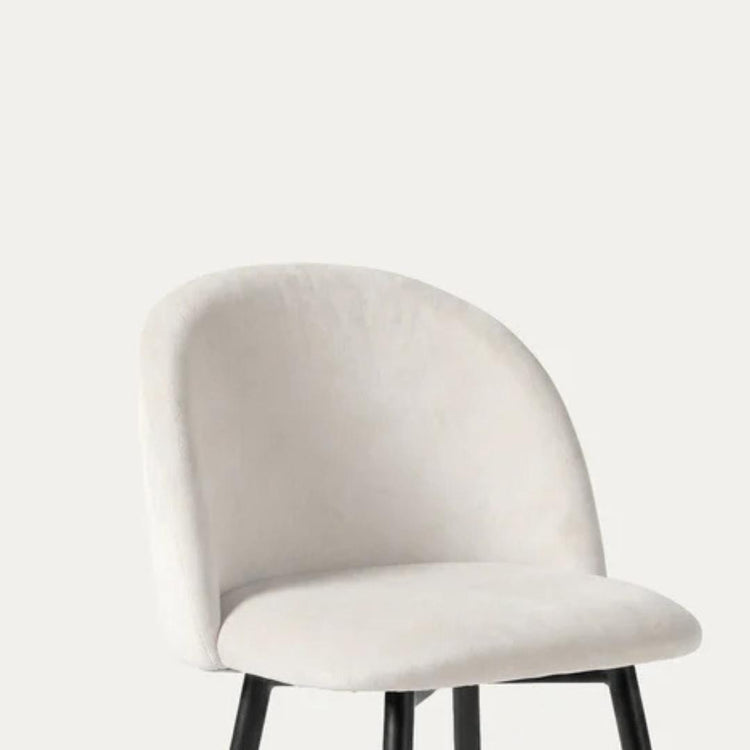 Silla Eloina | Tapizada Felpa Beige | Patas Acero Negro