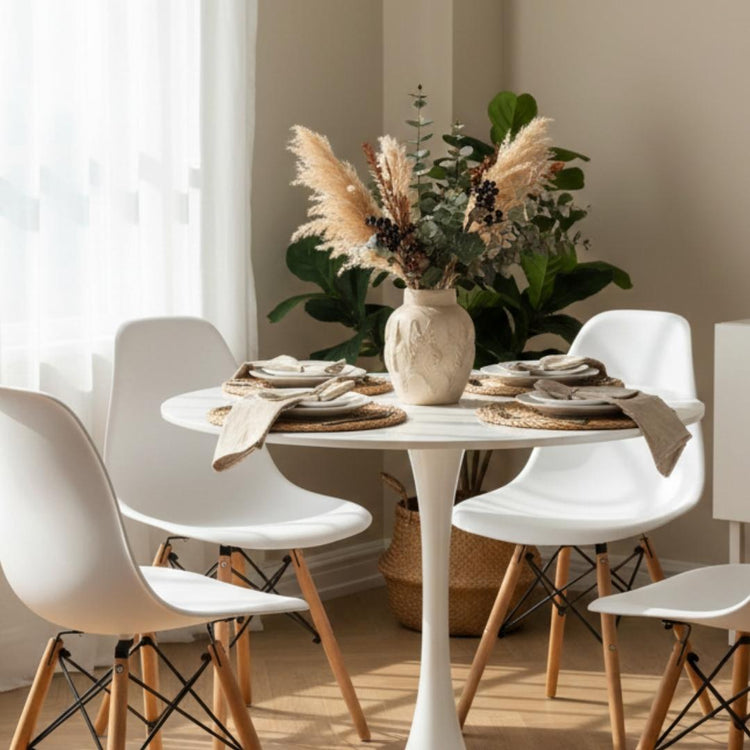 Comedor Mesa Tulip Blanco 80 cm + 4 Sillas Eames Blanco