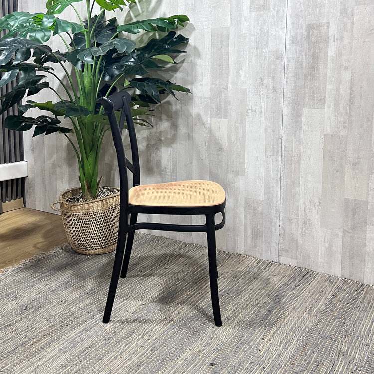 Silla Exterior Valentino | Cómoda, Apilable y Resistente